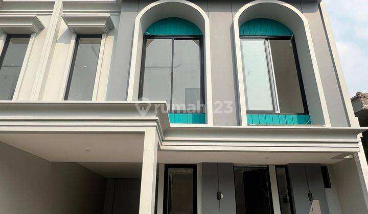 Rumah Mewah Gaya Eropa Siap Huni di Jakarta Timur 1