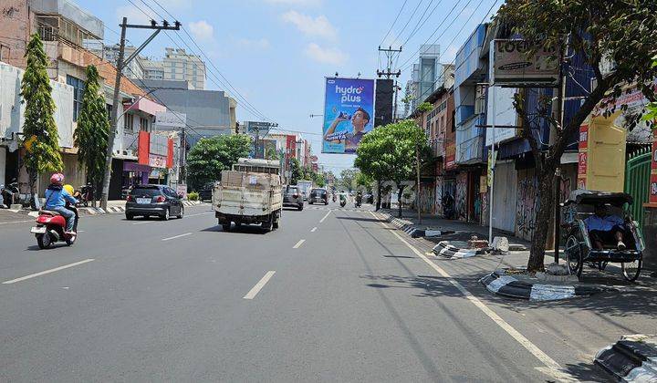 Merupan Segi Tiga Mas Kota Semarang 2 Lantai Rumah 1