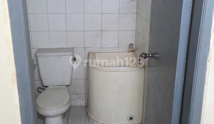 For Rent Strategic 3-Story Shop House in Radio Dalam, South Jakarta 2