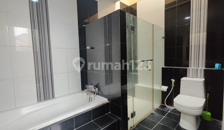 Disewakan Rumah Exclusive Siap Huni di Pondok Indah Jaksel 2