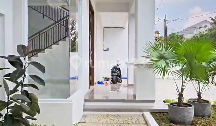 Dijual Rumah Brandnew Hook di Lebak Bulus Jaksel