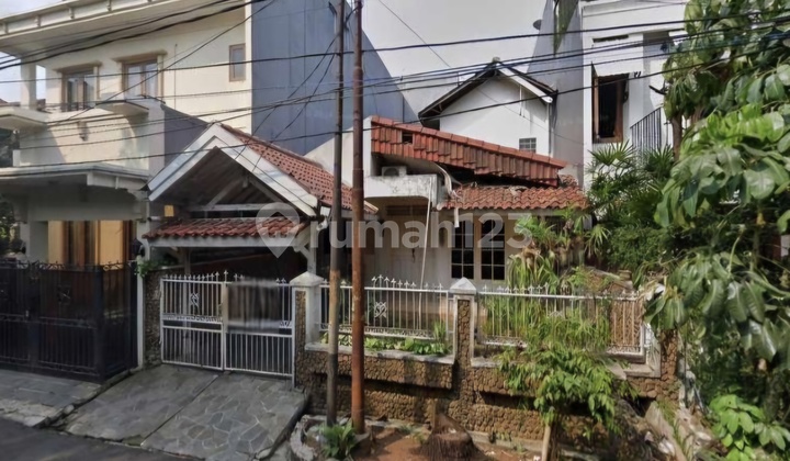 Dijual Rumah Tua Hitung Tanah Murah di Pondok Indah Jaksel Dijual Rumah Tua Hitung Tanah Murah di Pondok Indah Jaksel