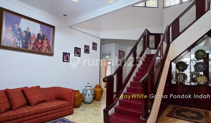 Rumah Hook Cantik Di Tanah Kusir Jakarta Selatan 2