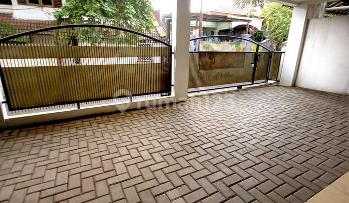 Rumah Posisi Hook Dijual Lokasi Bintaro Jakarta Selatan ( Ff/mm/ww ) Rumah Posisi Hook Dijual Lokasi Bintaro Jakarta Selatan ( Ff/mm/ww )