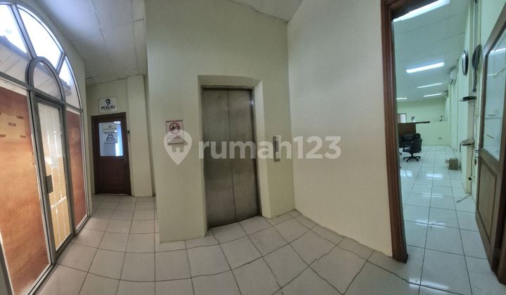 Ruko for Rent in Blok M, Kebayoran Baru (Fully Furnished) 2