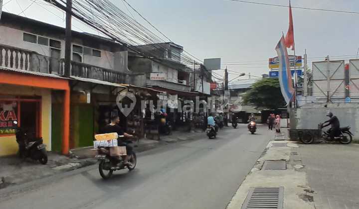 For Sale: Simple 3-Unit Row House in Pancoran Mas, Depok (Ir) 2