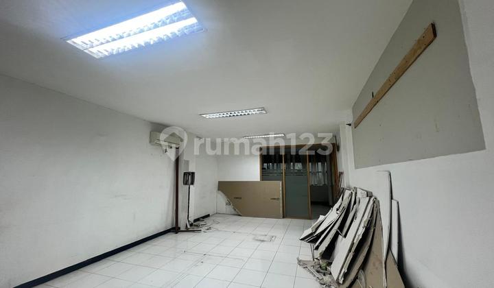 Shop House for Rent in Pancoran, Pasar Minggu (Fully Furnished) 2