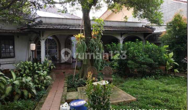Rumah Klasik Dekat Kantor Utama Jasa Marga Jakarta Timur (Ir) Rumah Klasik Dekat Kantor Utama Jasa Marga Jakarta Timur (Ir)