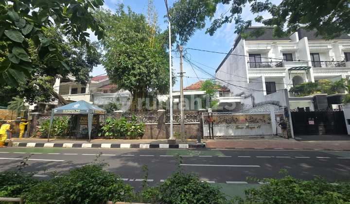 Premium Building for Sale Facing Tebet Ecopark, Suitable for Residential, Office, or Co-Working Space (Note)