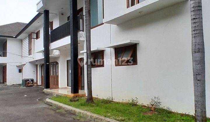 Disewa Rumah 2 Lantai Dengan Kolam Renang Di Pejaten Dekat Kemang 2