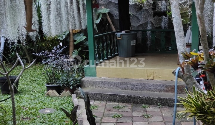 Dijual Rumah 2 Lantai di Cigadung Bandung. Asri dan Nyaman (IR) 2