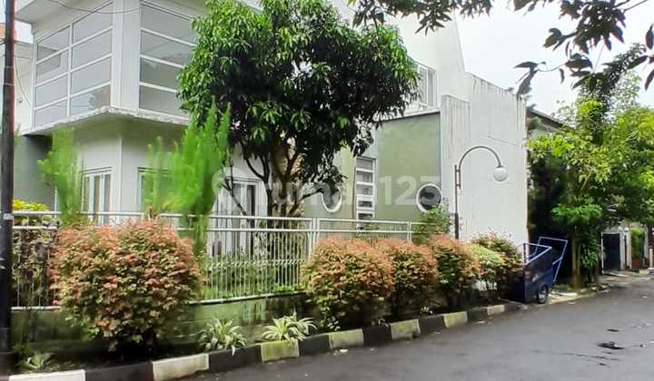 Dijual Cepat Rumah Hoek 2 Lantai di Taman Laguna Cibubur (Ir) Dijual Cepat Rumah Hoek 2 Lantai di Taman Laguna Cibubur (Ir)