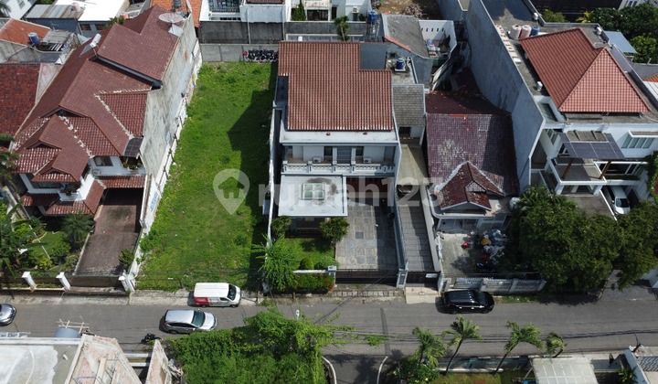 Turun Harga, Dijual Rumah Bagus Lokasi Gaharu ( Ff ) Turun Harga, Dijual Rumah Bagus Lokasi Gaharu ( Ff )