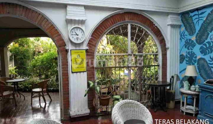 Rumah Klasik Dekat Kantor Utama Jasa Marga Jakarta Timur (Ir)