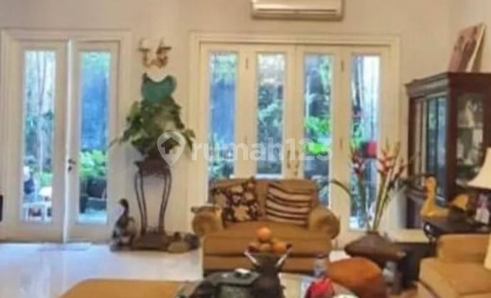 Luxury and Special House in Kebayoran Baru, South Jakarta (IR)