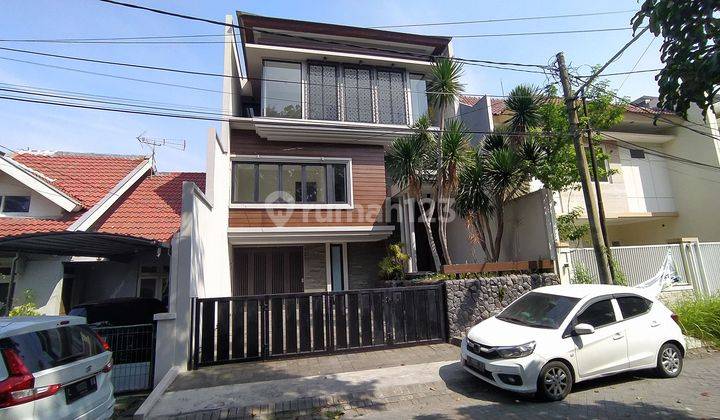 Rumah 3 Lantai Modern Style Galaxi Bumi Permai  1