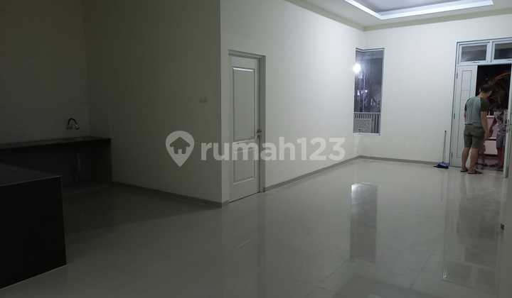 Dijual Rumah Bagus Luas dan Siap Huni di Tanah Mas 2
