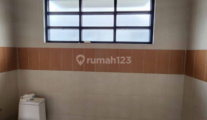 Full Furnished Rumah Di Graha Taman Bunga Bsb City  2