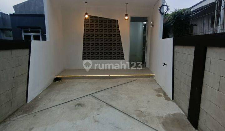 Dijual rumah siap huni 500 jutaan di Cilangkap depok  2