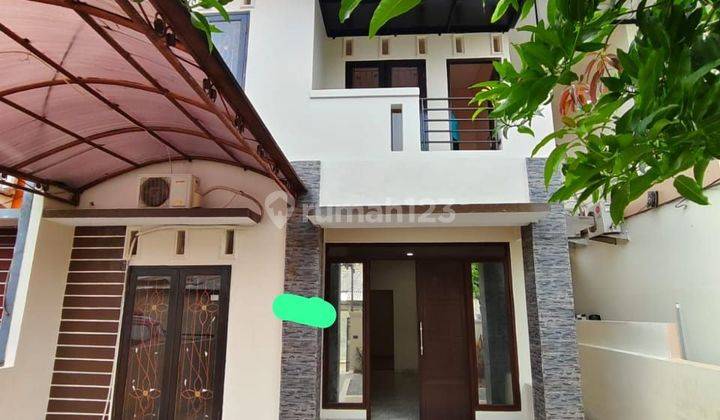 Dijual rumah 2 lantai di tugu Cimanggis Depok  1