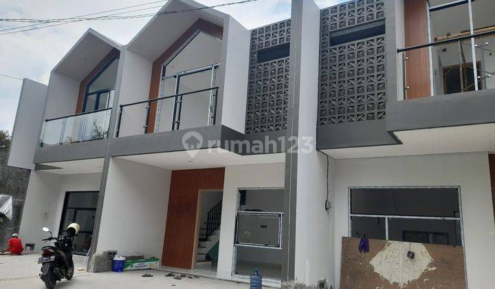 Dijual rumah 2 lantai siap huni dekat ragunan Jakarta Selatan  1