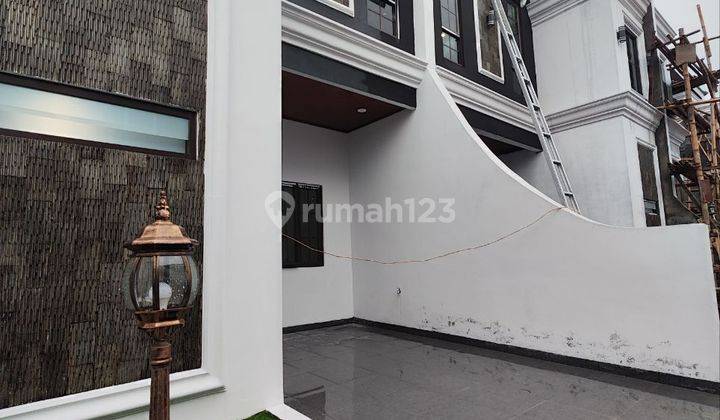 Dijual rumah cantik 2 lantai siap huni di Cilodong Depok  2