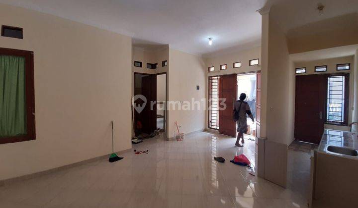 Dijual rumah secondary di kukusan Beji depok 2