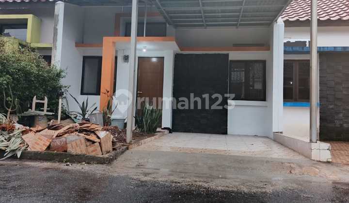 Dijual Rumah Siap Huni 400 Jutaan Di Bedahan Sawangan Depok