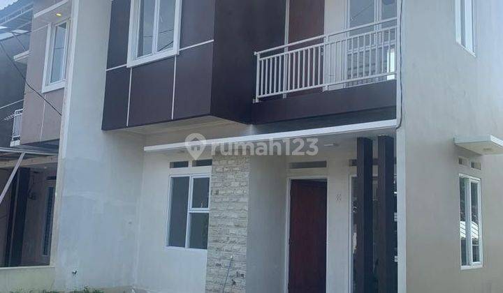 Dijual Rumah 2 Lantai 600 Jutaan Di Karadenan Cibinong Bogor  1