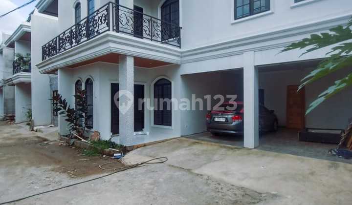 For Sale 2-Story Move-In Ready House in Tapos Depok 2