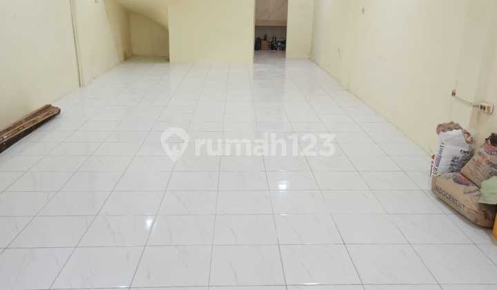 2-Story Renovated Shop House in Hybrida Kelapa Gading, Suitable for Office, Business, and Restaurant. 2