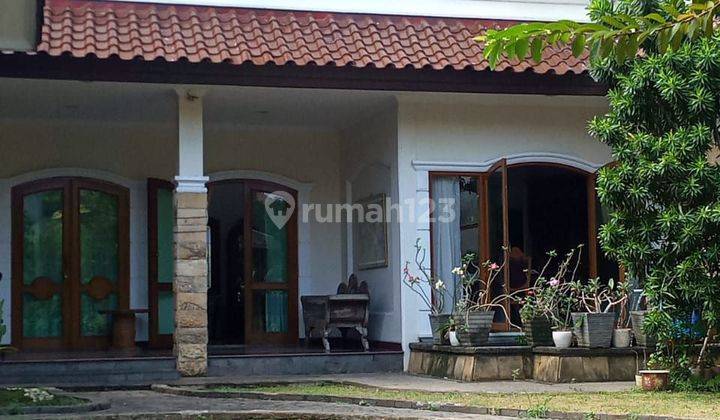 Rumah mewah tanah luas di Kemang Pratama, Bekasi 1