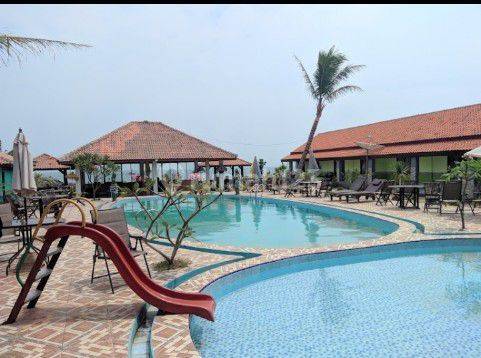 Lahan Ex Villa Resort di Carita menghadap pantai