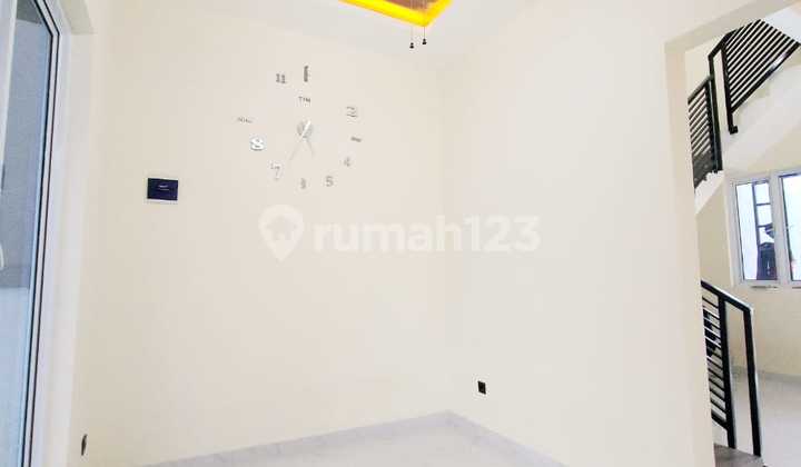 Take Over Rumah Baru Siap Huni Dekat Stasiun Depok 2