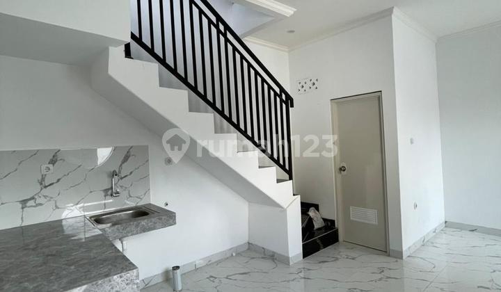 2-Story House 400 Million Near Station 2