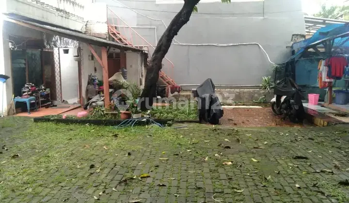 Bu Rumah dan Tanah bisa Beli 1/2 di Rawamangun, Jakarta Timur (217)