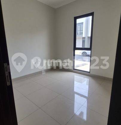 Rumah Crown Gading Cluster Regia di Summarecon Harapan Indah, Bekasi (241) 2