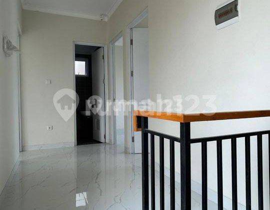 Rumah Grand Wisata Cluster Water Terrace, di Grand Wisata Bekasi 1