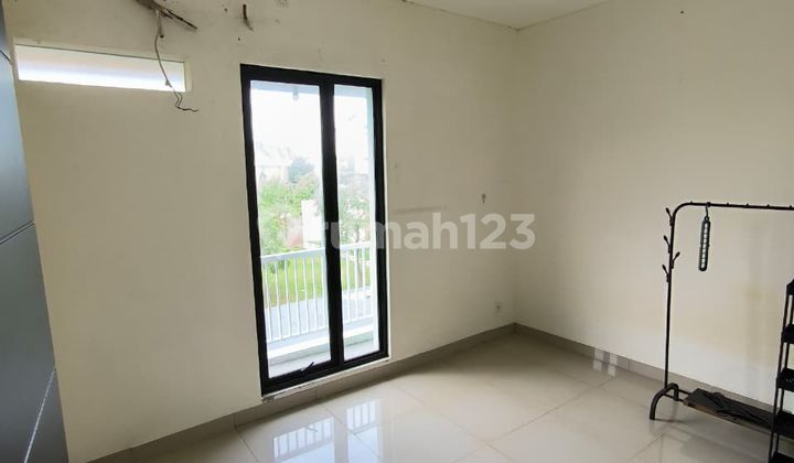 Cuma 16.67 Jt/M Rumah 2 Lantai SHM di Harapan Indah Bekasi (1332) 1