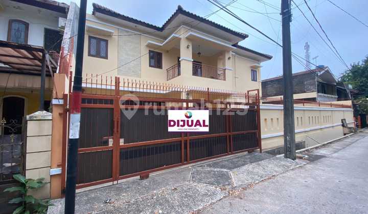 Rumah Megah Hitung Tanah di Duren Sawit. Jakarta Timur (265)