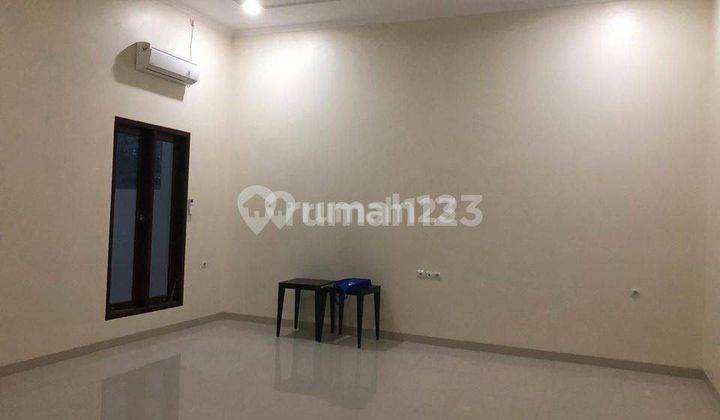 Rumah Cantik Murah 2lantai di Kemang Pratama 3 Bekasi  1