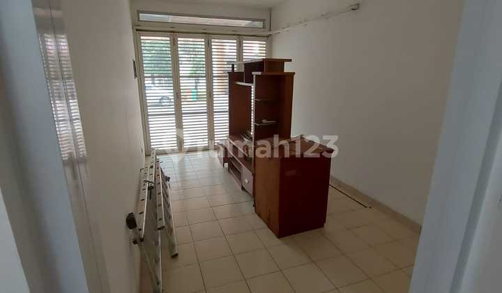 2 Tahun Cluster Palm Hook 4Ac Rumah Samping Club House Summarecon Bekasi (167)