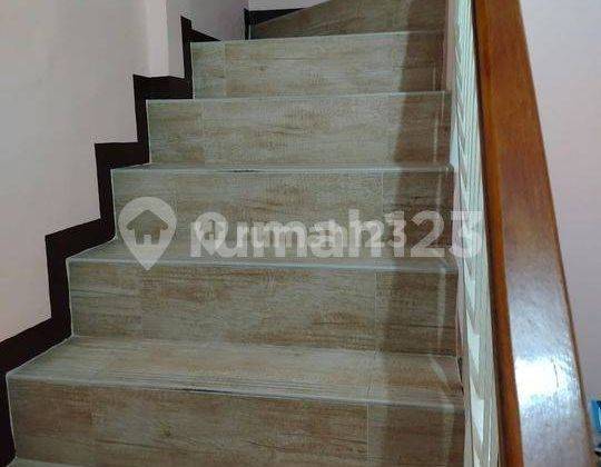 Rumah Disewakan 1 ½ Lantai Semifurnish 2