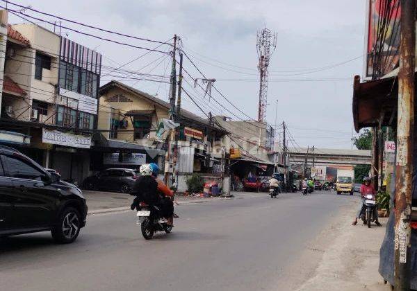 Kios Jati Bening di Jalan Utama Jati Bening, Pondok Gede, Bekasi 2