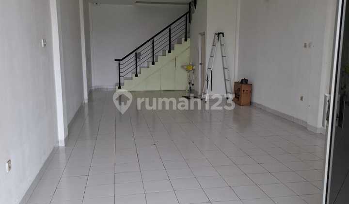 Strategis Dekat Stasiun, Ruko Sewa di Cisauk Tangerang (1397)