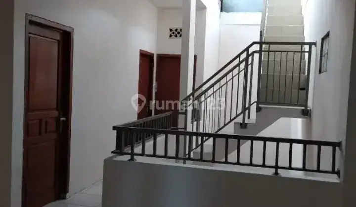 Rumah Galaxy Hook Bonus Kost 8pintu di Grand Galaxy, Bekasi 2