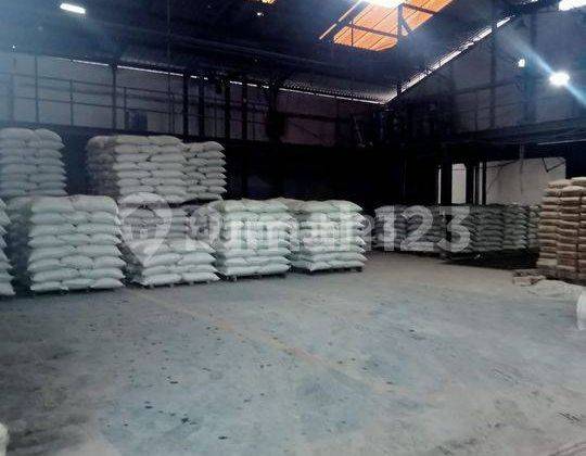 Gudang Bantar Gebang di Bekasi Luas 3000m 2