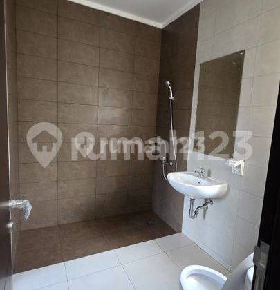 Rumah Summarecon Crown Gading Dekat Harapan Indah, Bekasi (242) 2