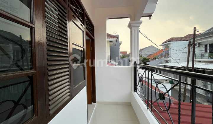 Strategis Rumah Bangun Baru di Pondok Bambu, Jakarta Timur (262)