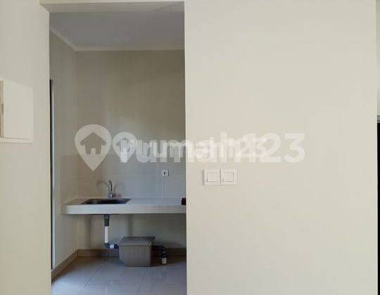 Rumah Crown Gading Cluster Regia di Summarecon Harapan Indah, Bekasi  *m240yarliehi 2